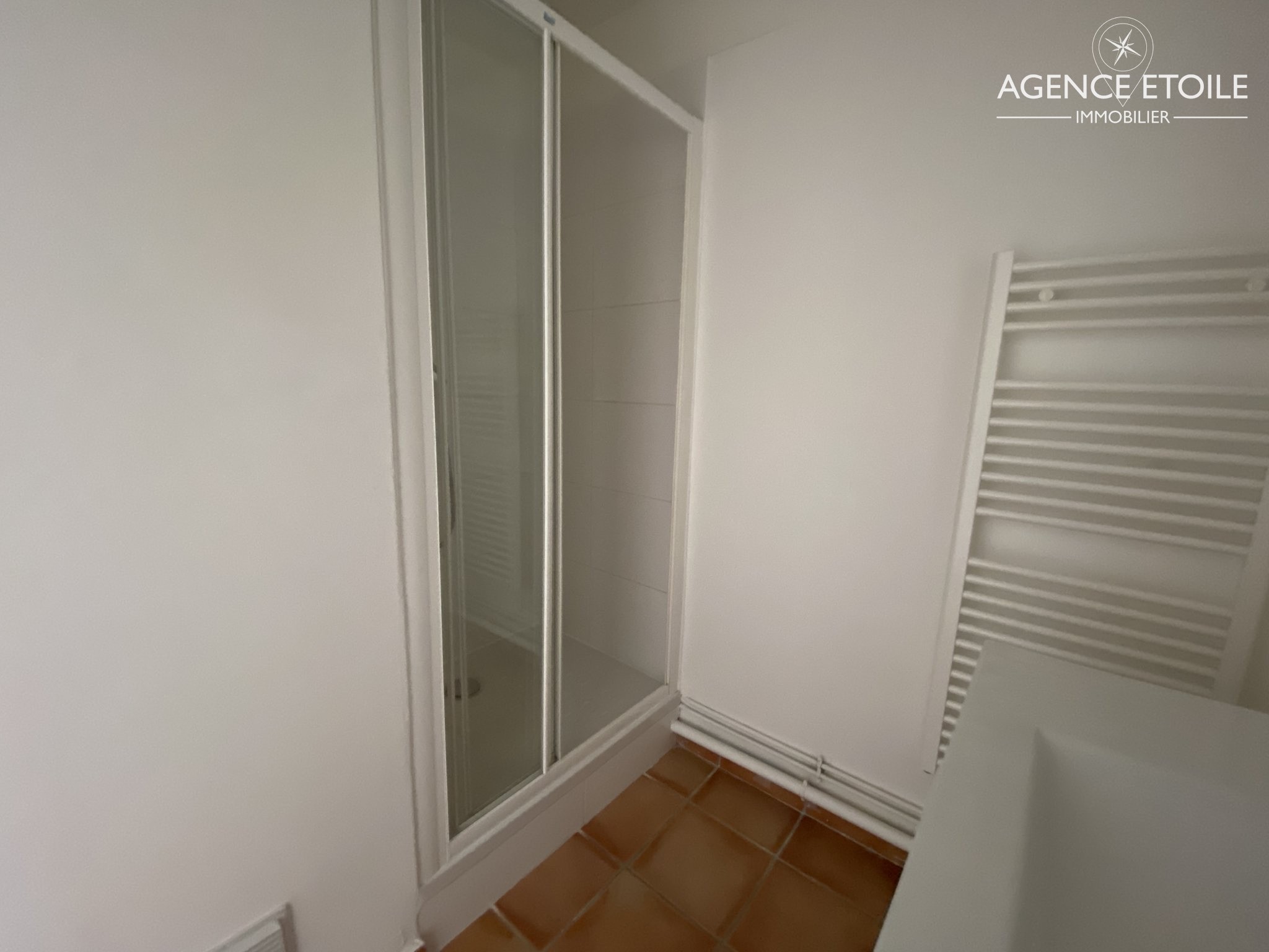 Location Appartement à Marseille 8e arrondissement 3 pièces