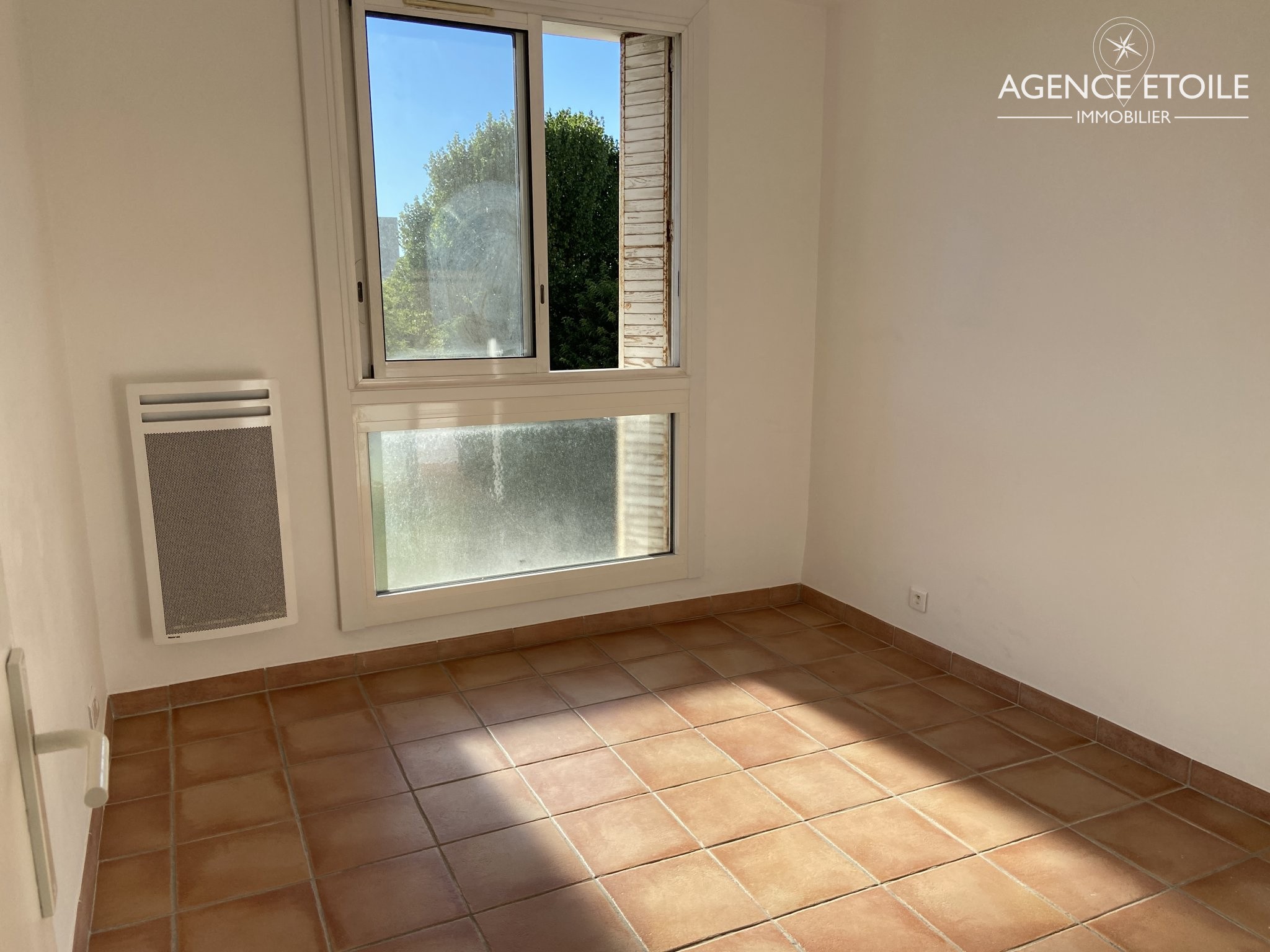 Location Appartement à Marseille 8e arrondissement 3 pièces