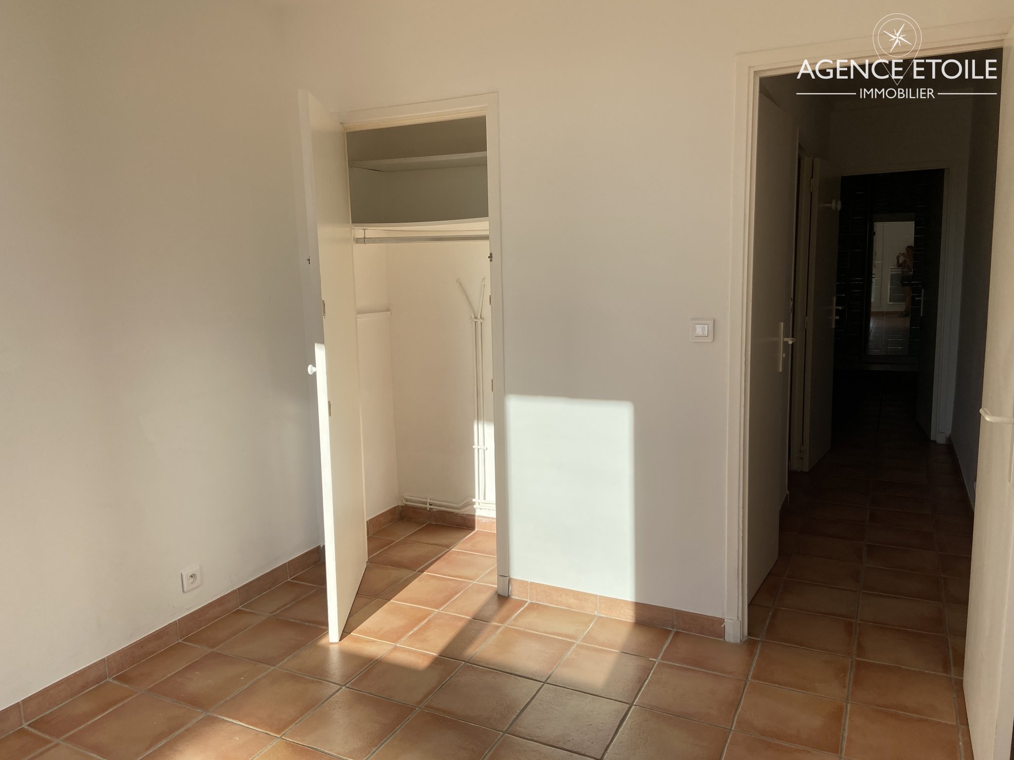 Location Appartement à Marseille 8e arrondissement 3 pièces