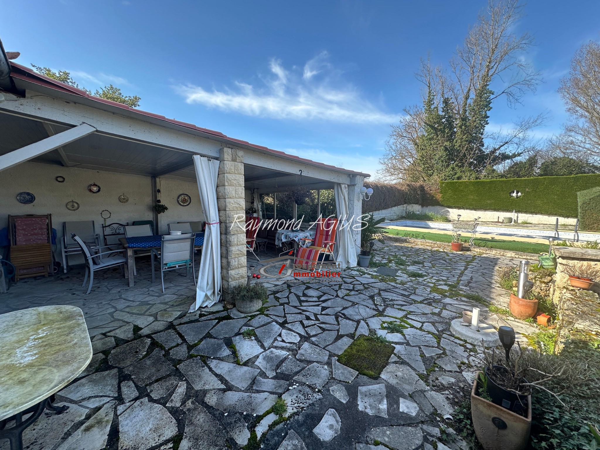 Vente Maison à Saint-Seurin-de-Prats 9 pièces