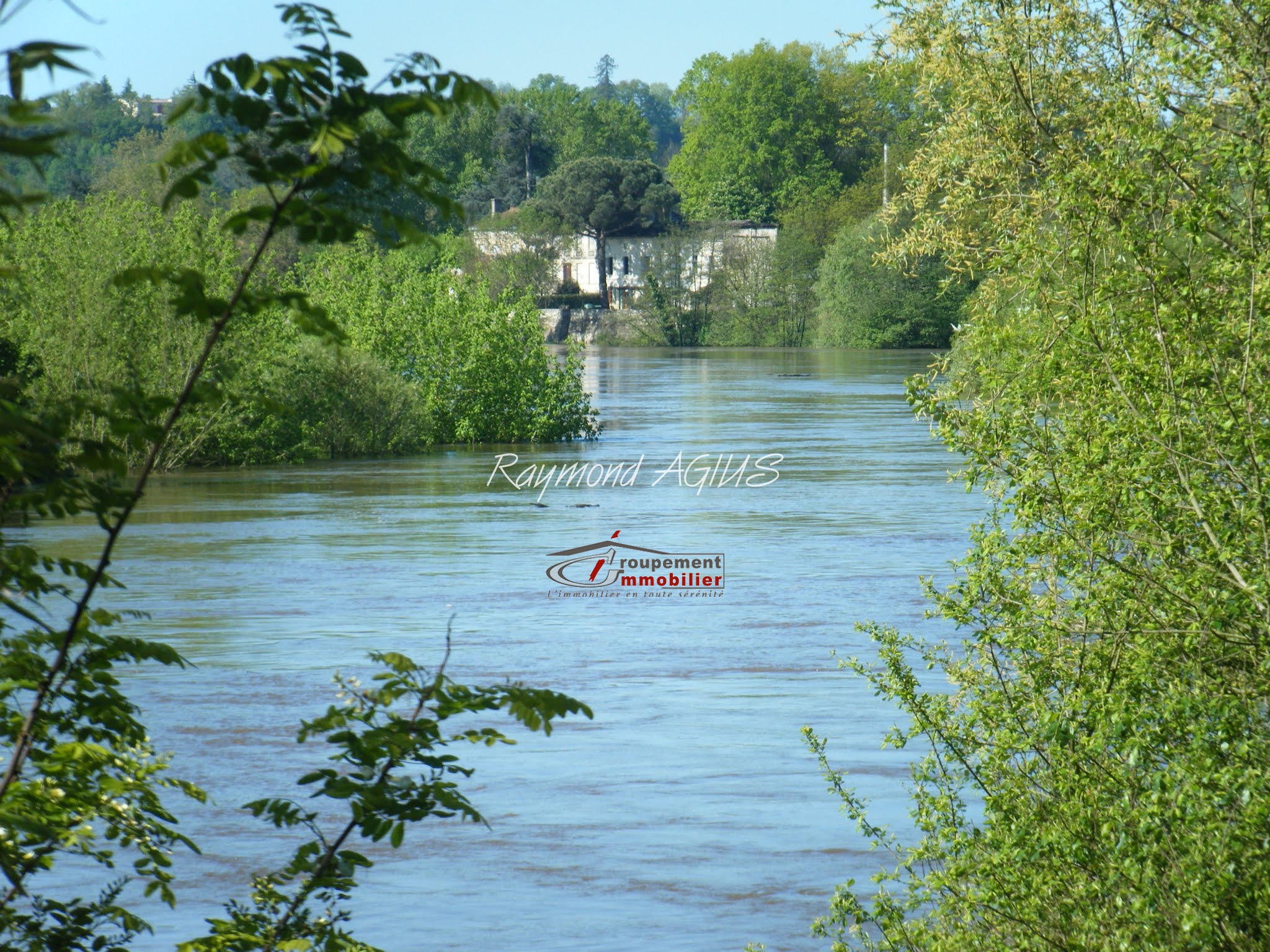 Vente Maison à Saint-Seurin-de-Prats 9 pièces