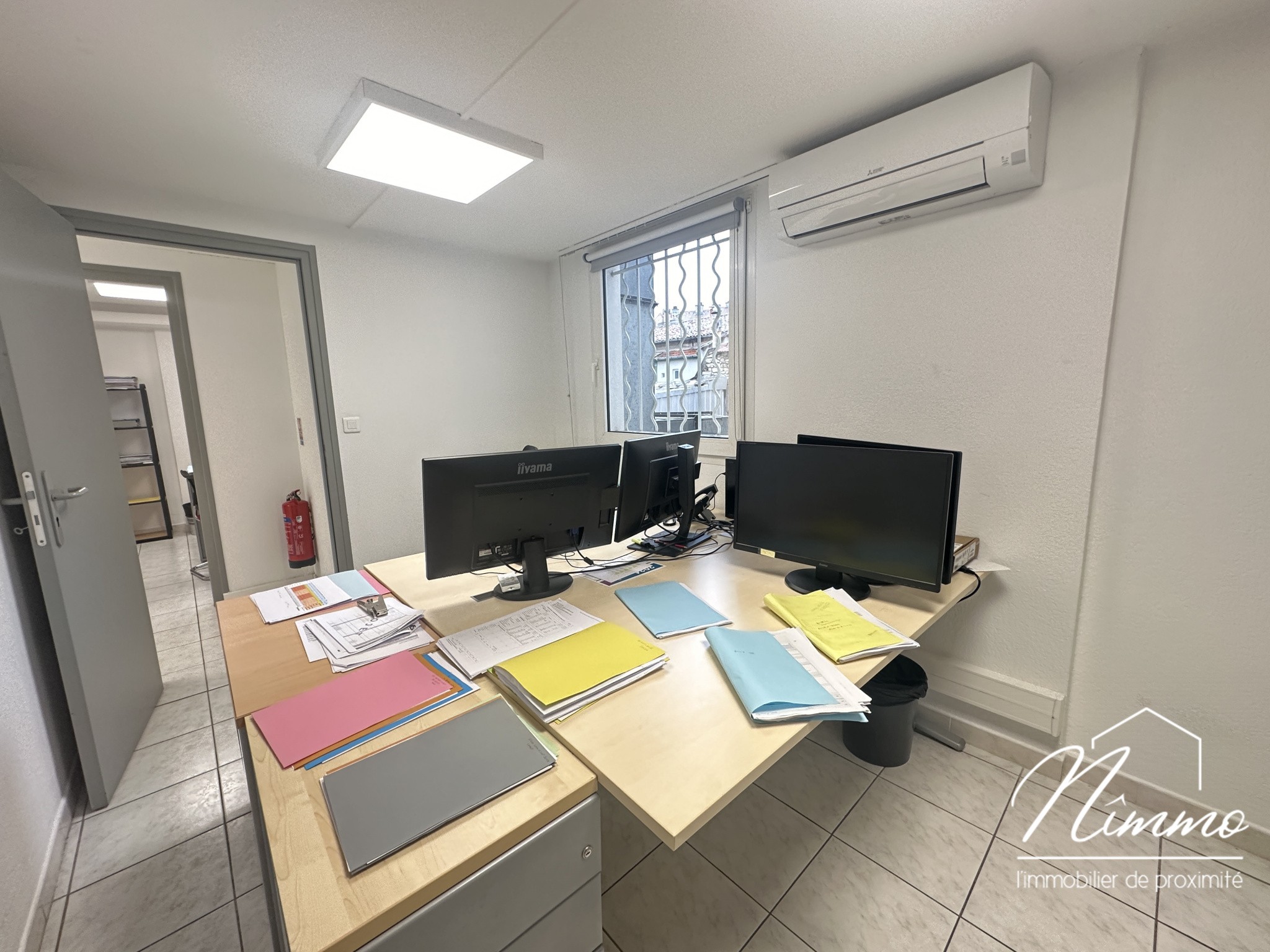 Vente Bureau / Commerce à Nîmes 9 pièces