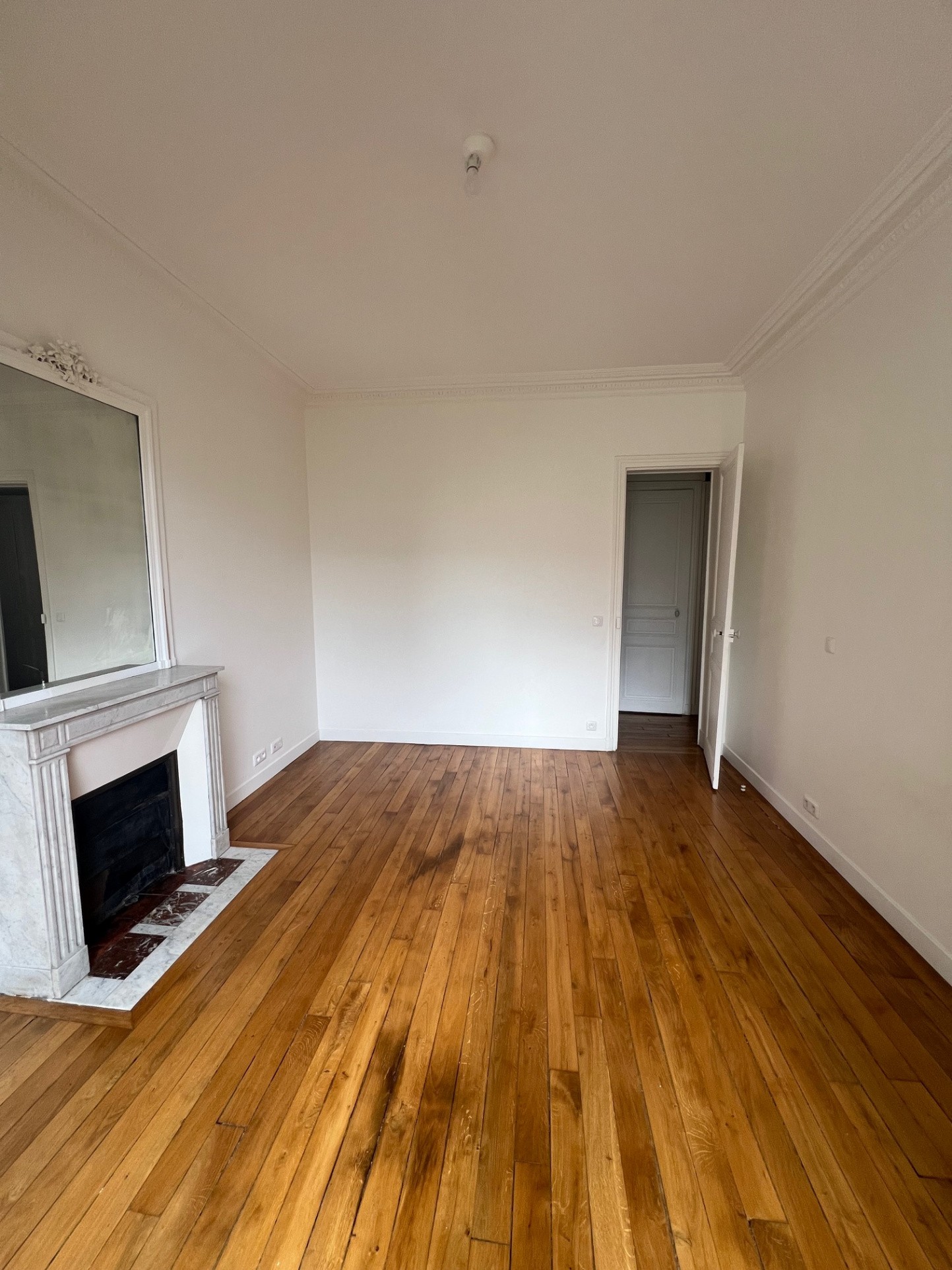 Location Appartement à Paris Passy 16e arrondissement 5 pièces