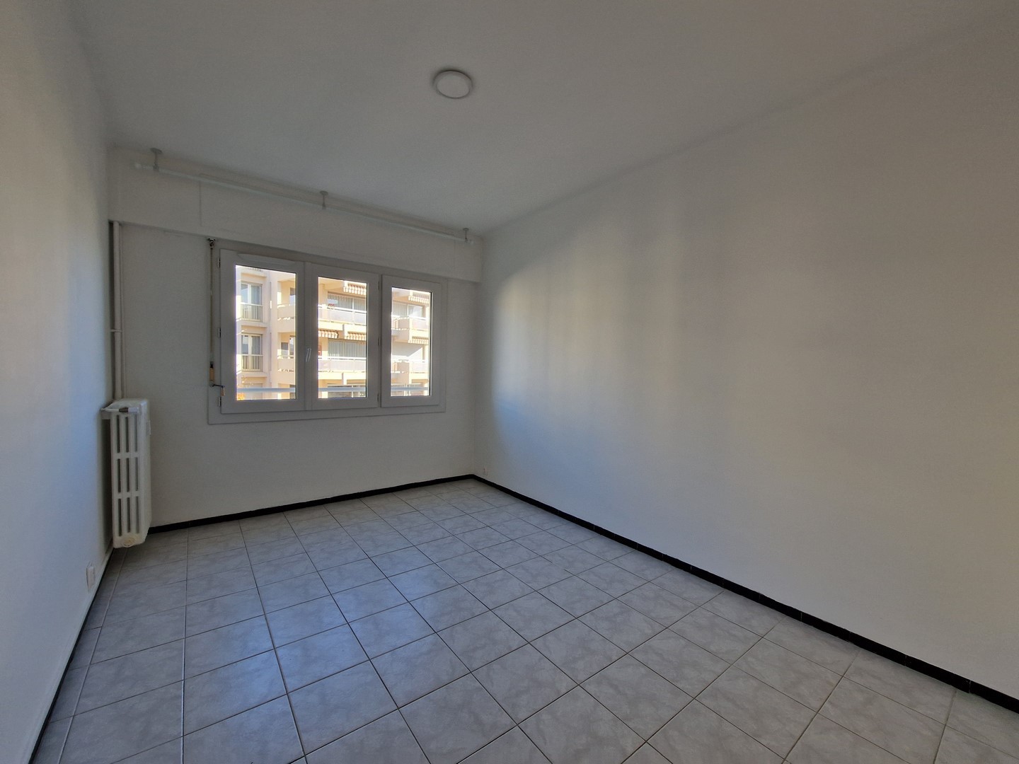 Location Appartement à Toulon 5 pièces