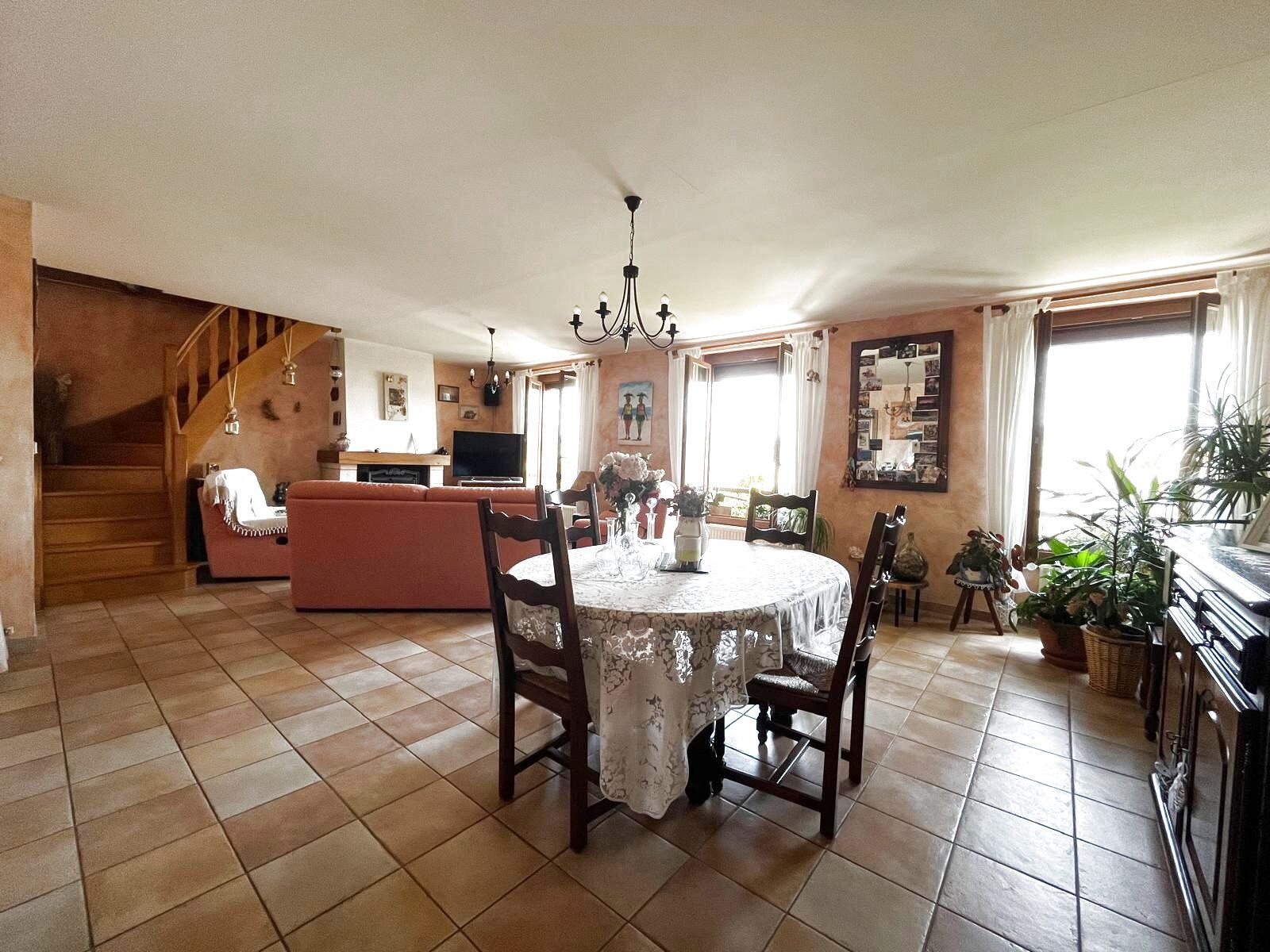 Vente Appartement à Saint-Étienne 5 pièces