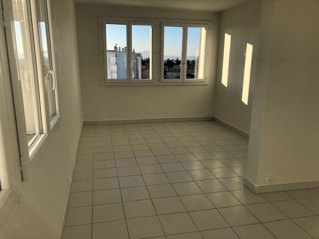 Vente Appartement à Montélimar 5 pièces