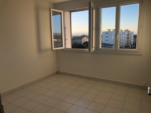 Vente Appartement à Montélimar 5 pièces