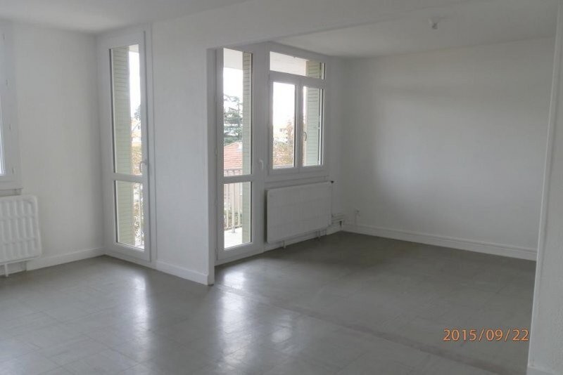 Location Appartement à Pierrelatte 4 pièces