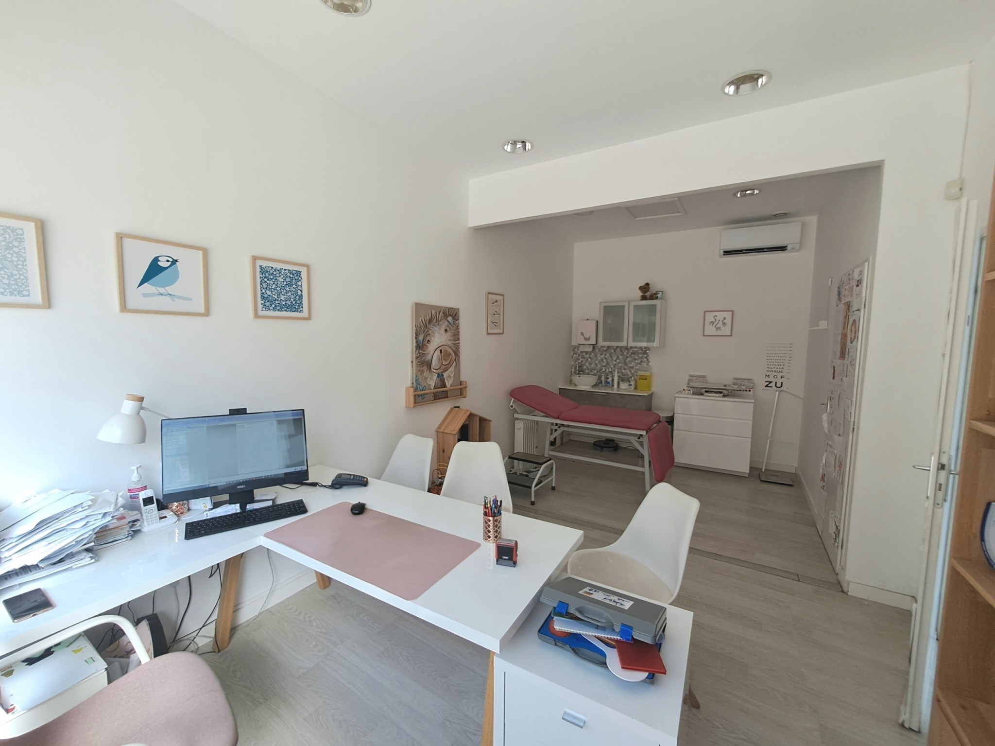 Location Bureau / Commerce à Saint-Cyr-sur-Mer 4 pièces