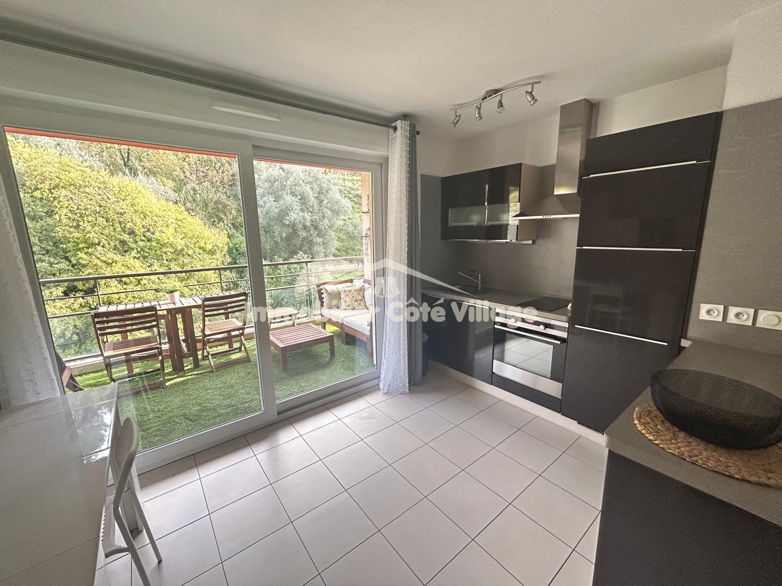 Location Appartement à Saint-André-de-la-Roche 2 pièces