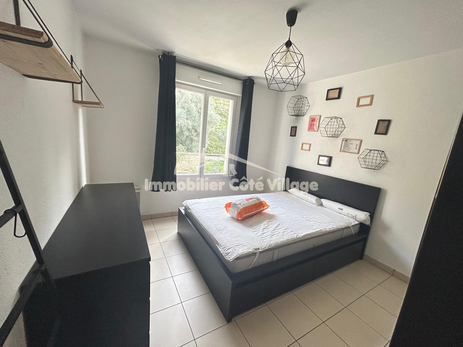 Location Appartement à Saint-André-de-la-Roche 2 pièces