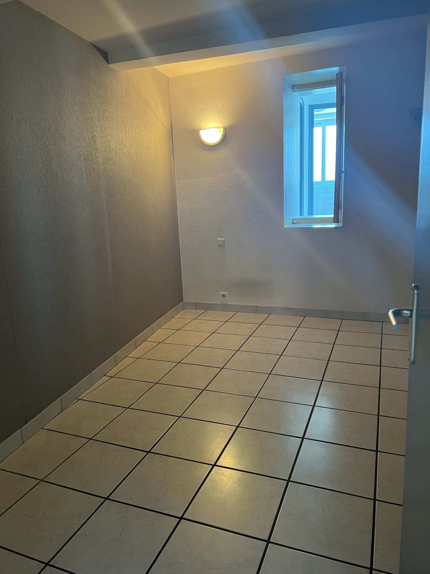 Location Appartement à Saint-Vallier 1 pièce