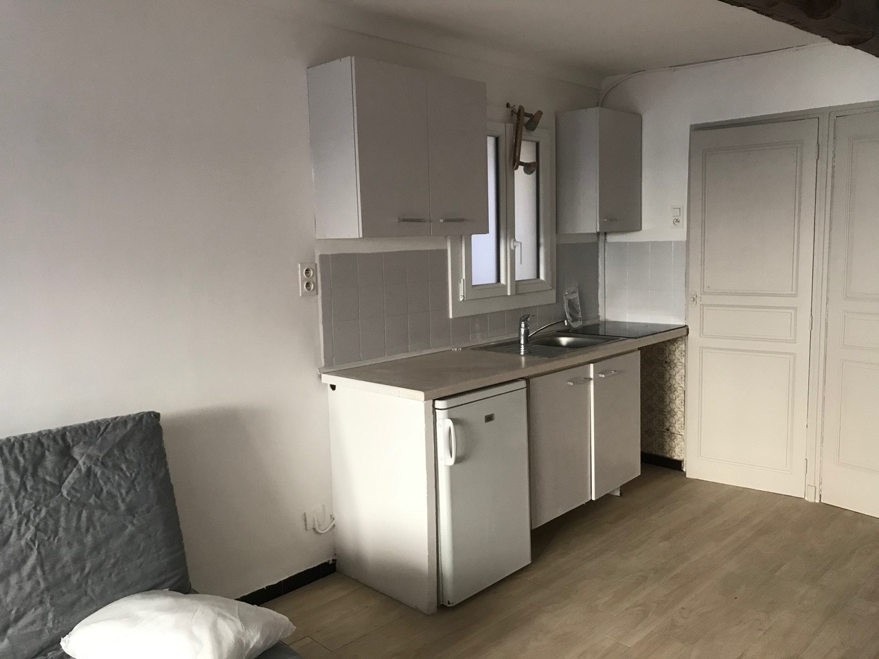 Location Appartement à la Tour-d'Aigues 1 pièce