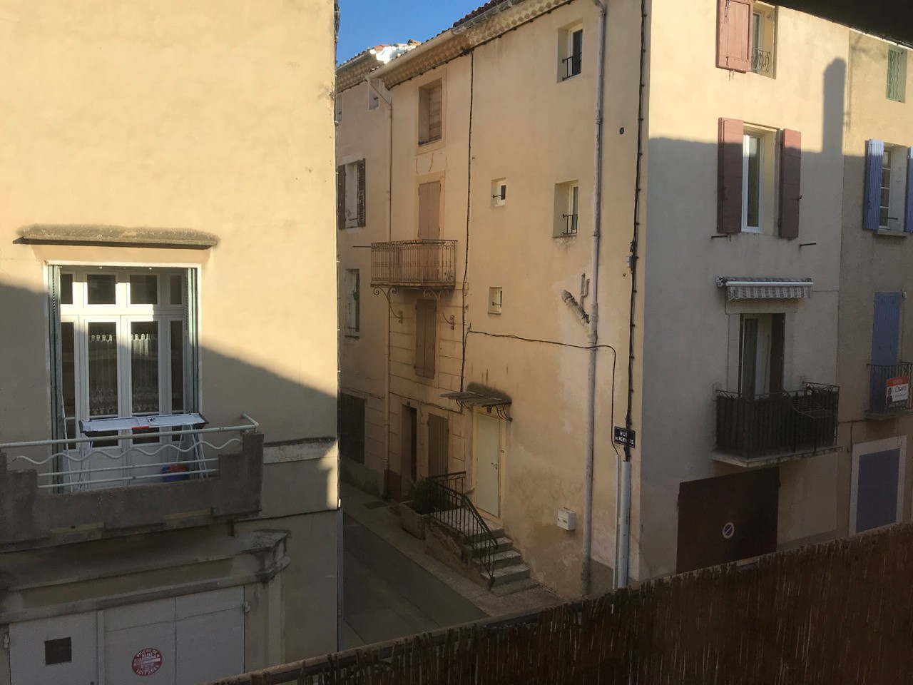 Location Appartement à la Tour-d'Aigues 1 pièce