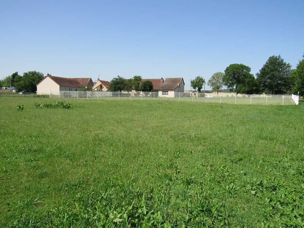 Vente Terrain à Saint-Pourçain-sur-Sioule 0 pièce