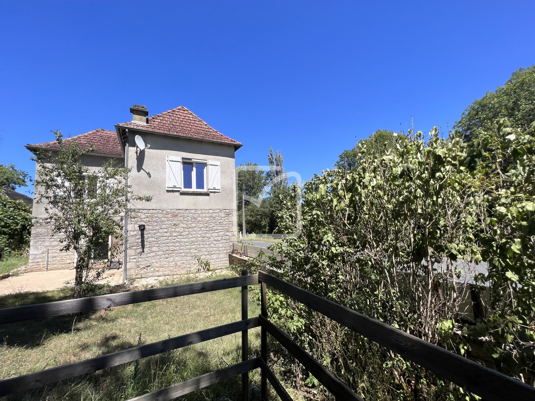 Vente Maison à Saint-Amand-de-Coly 6 pièces