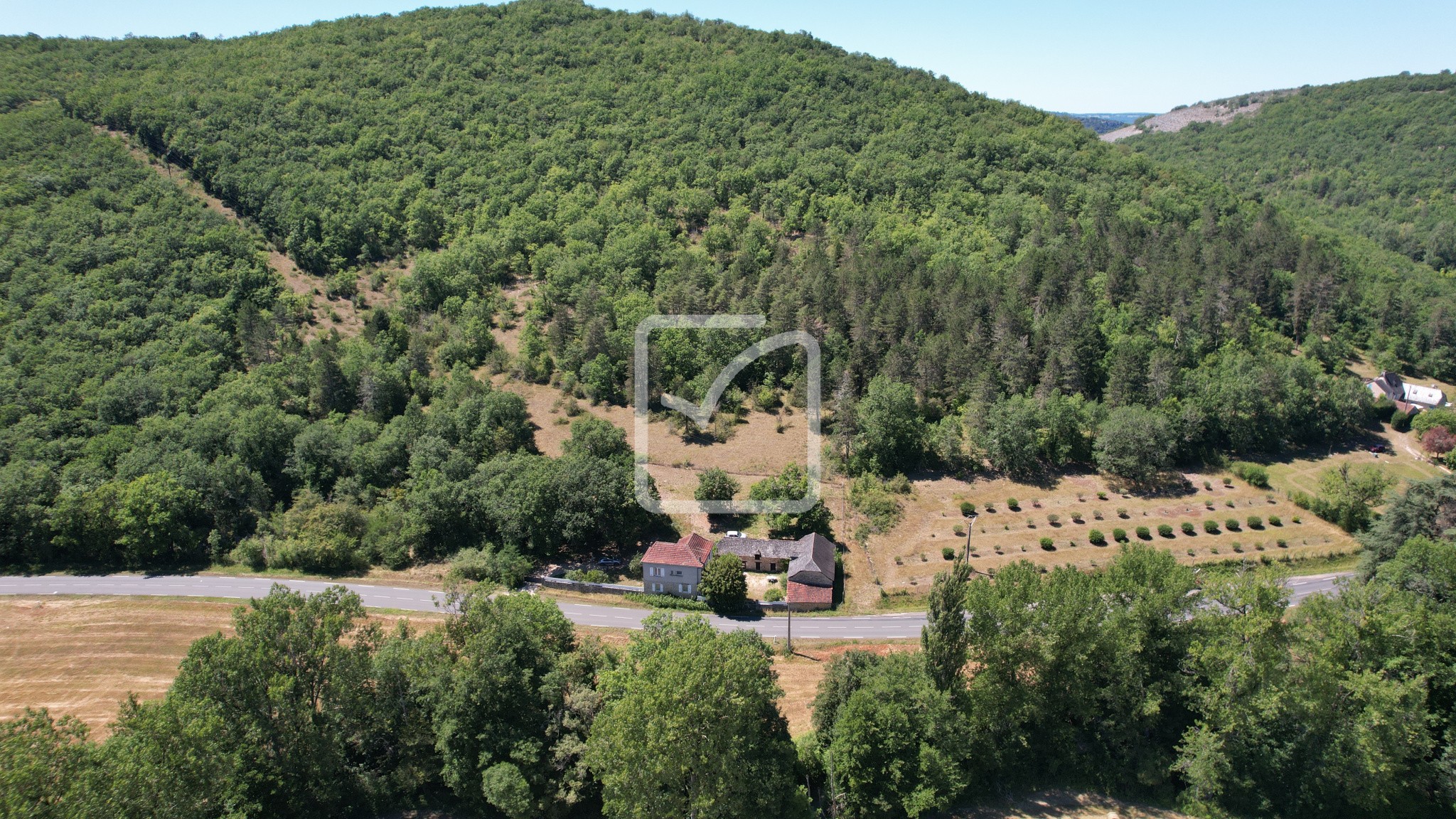 Vente Maison à Saint-Amand-de-Coly 6 pièces