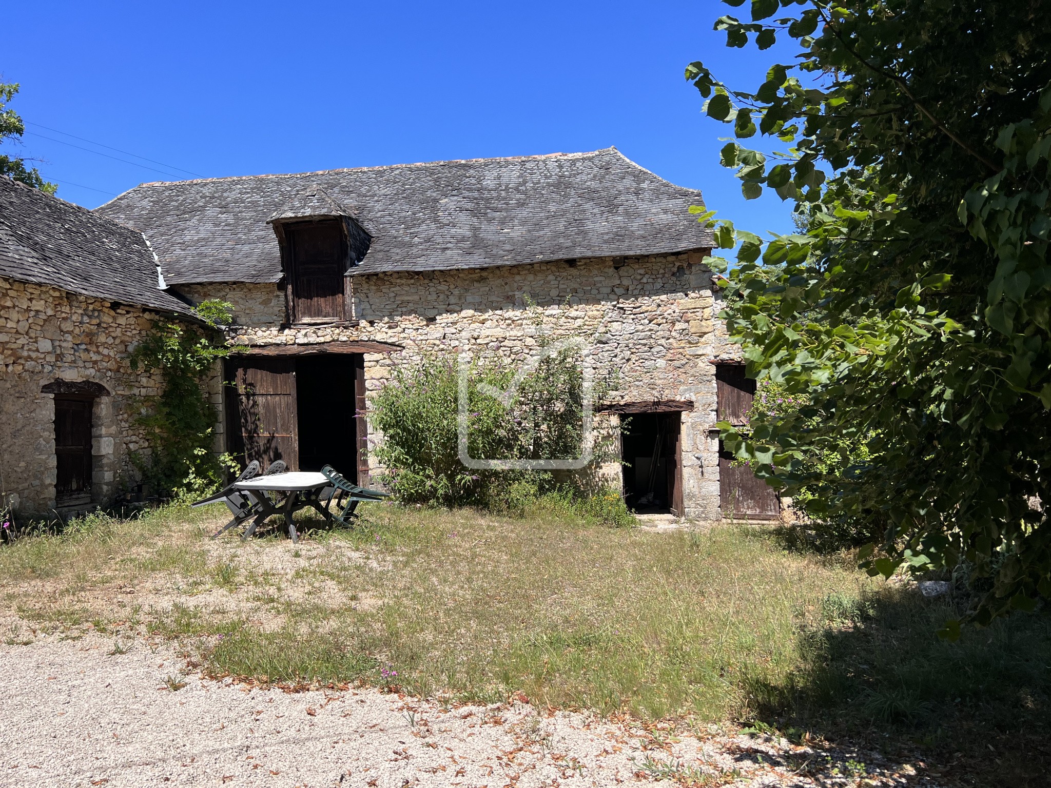 Vente Maison à Saint-Amand-de-Coly 6 pièces