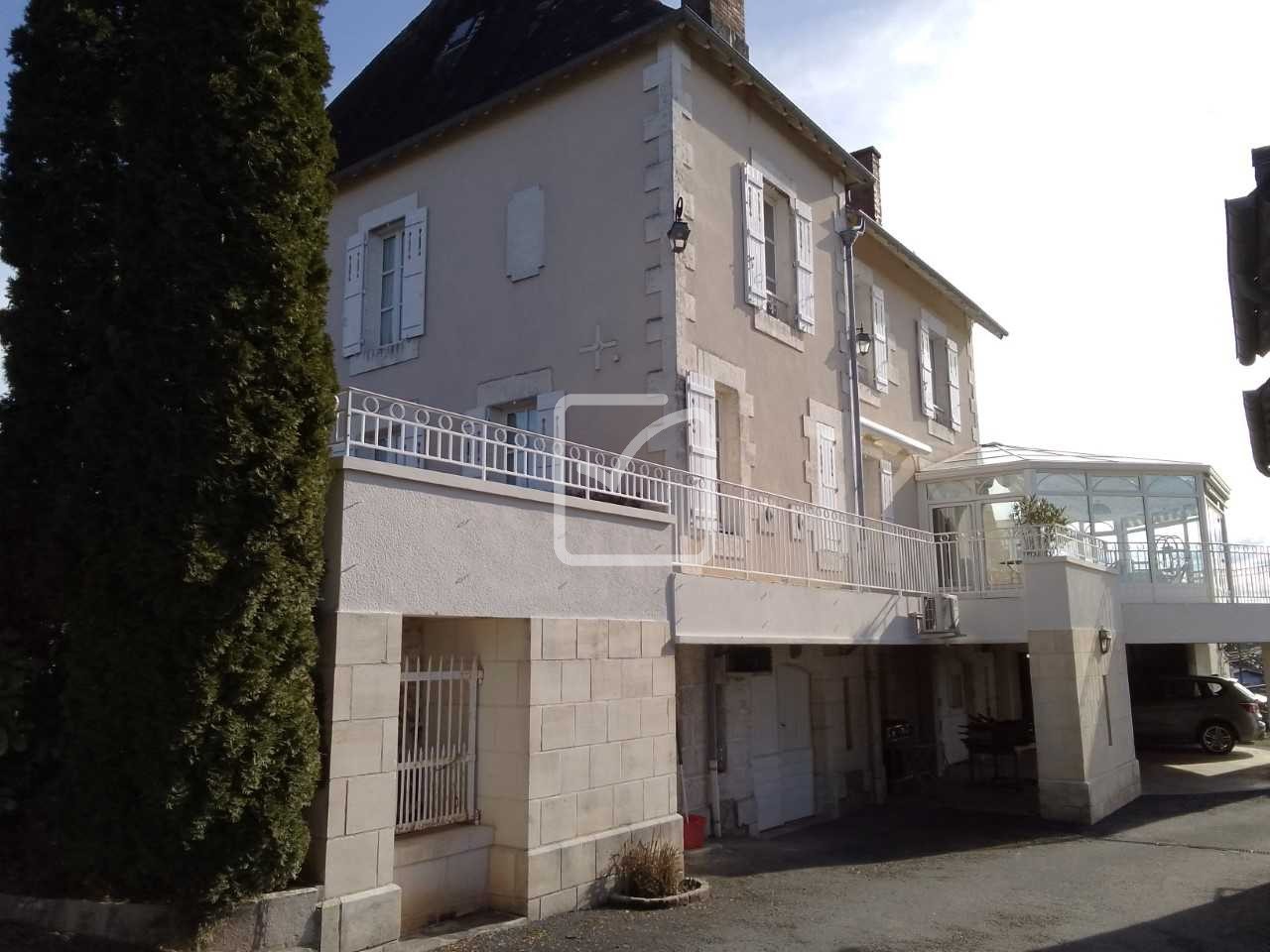 Vente Maison à Objat 8 pièces