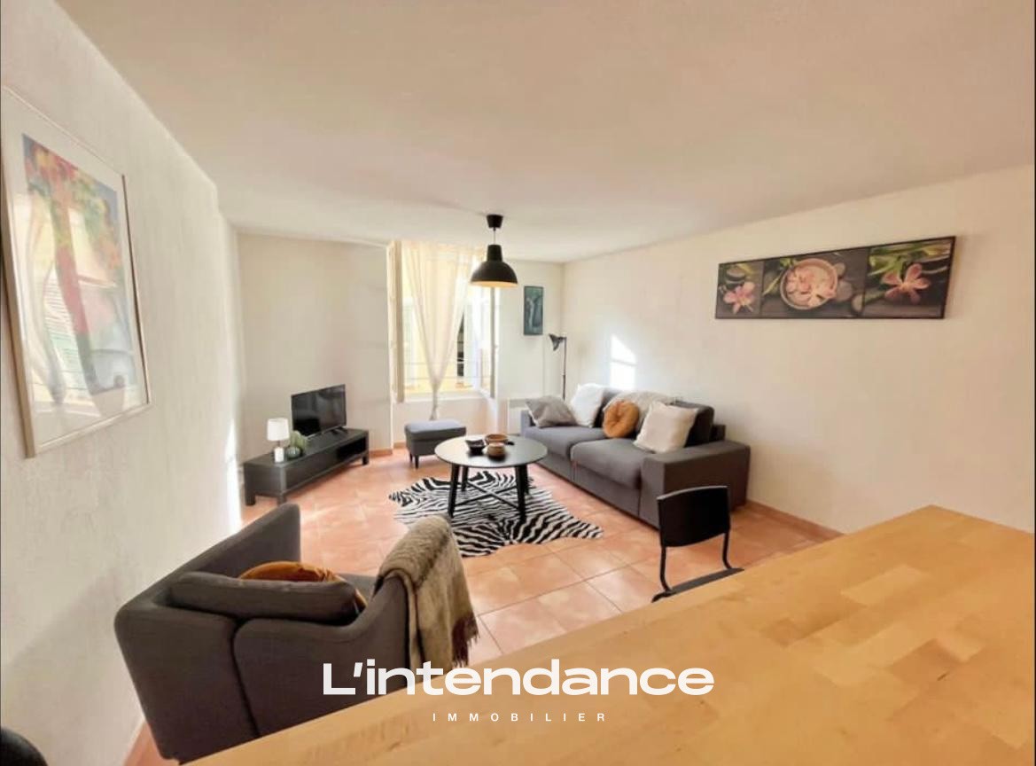 Location Appartement à Hyères 2 pièces