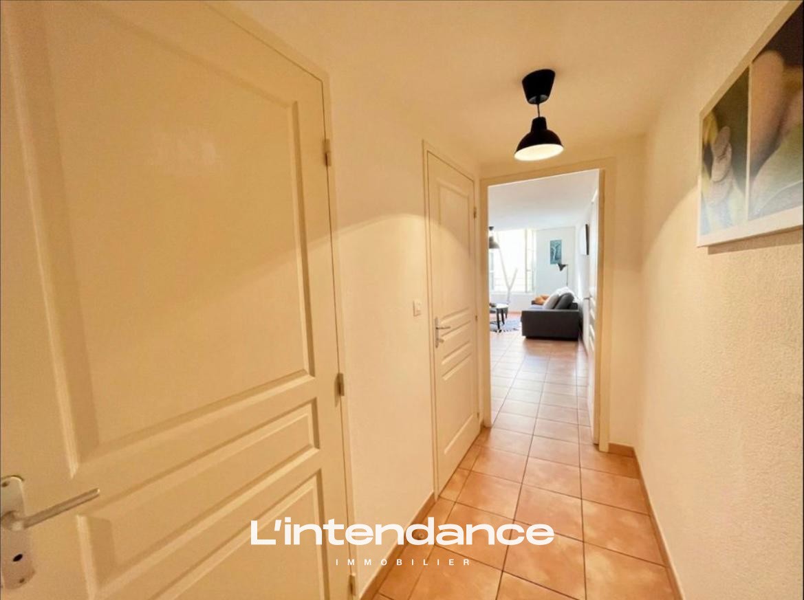 Location Appartement à Hyères 2 pièces