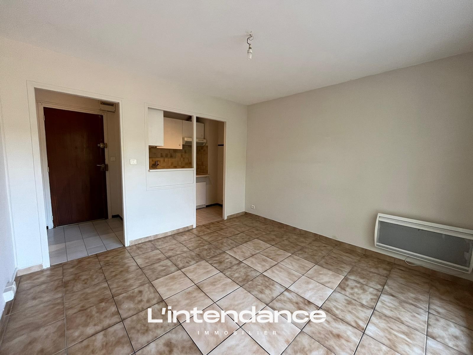 Location Appartement à Hyères 2 pièces