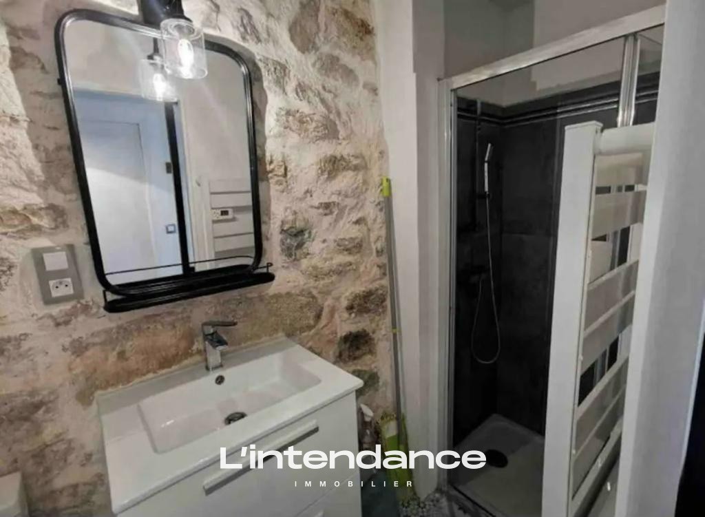 Vente Appartement à Hyères 1 pièce