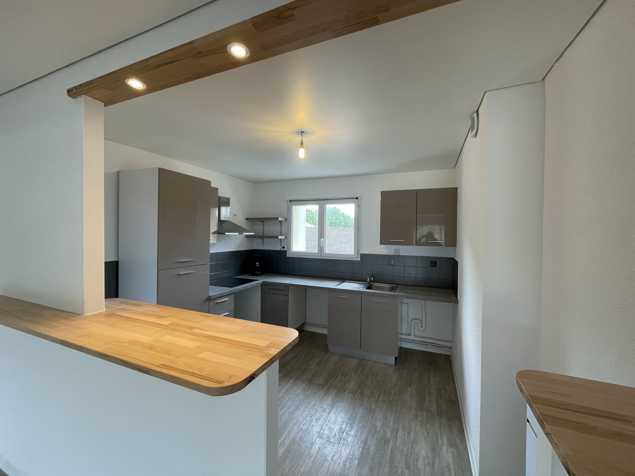 Vente Appartement à Salles 4 pièces