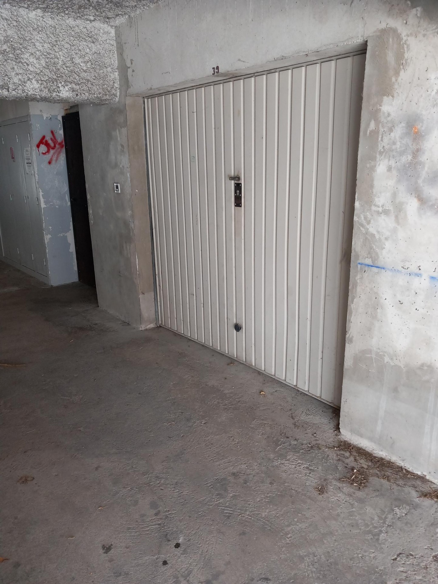 Location Garage / Parking à Lunel 0 pièce