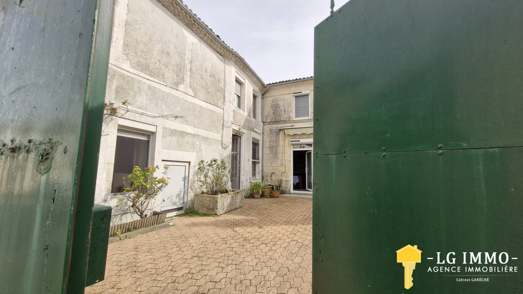 Vente Maison à Mortagne-sur-Gironde 9 pièces