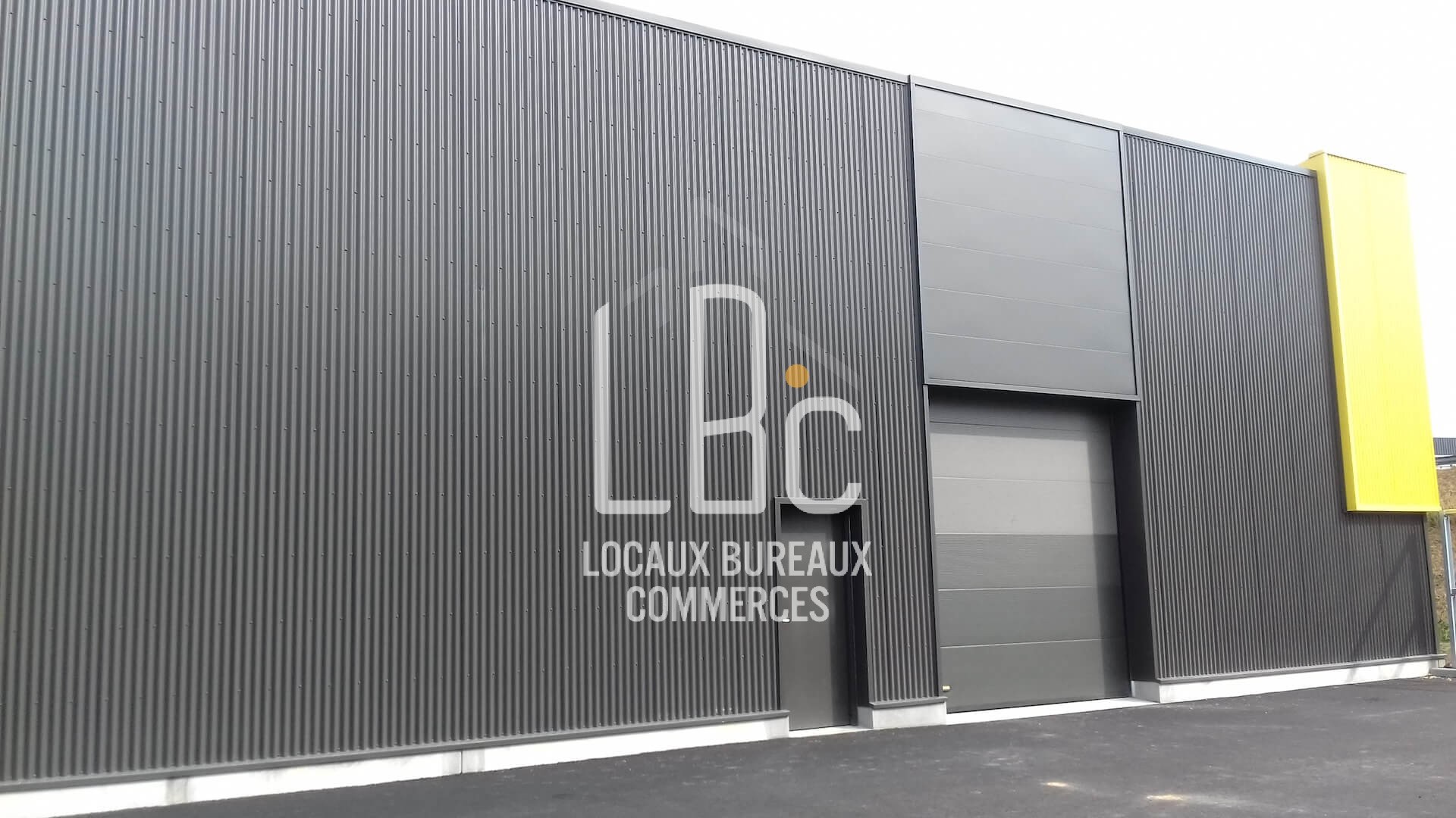 Location Bureau / Commerce à les Sorinières 5 pièces