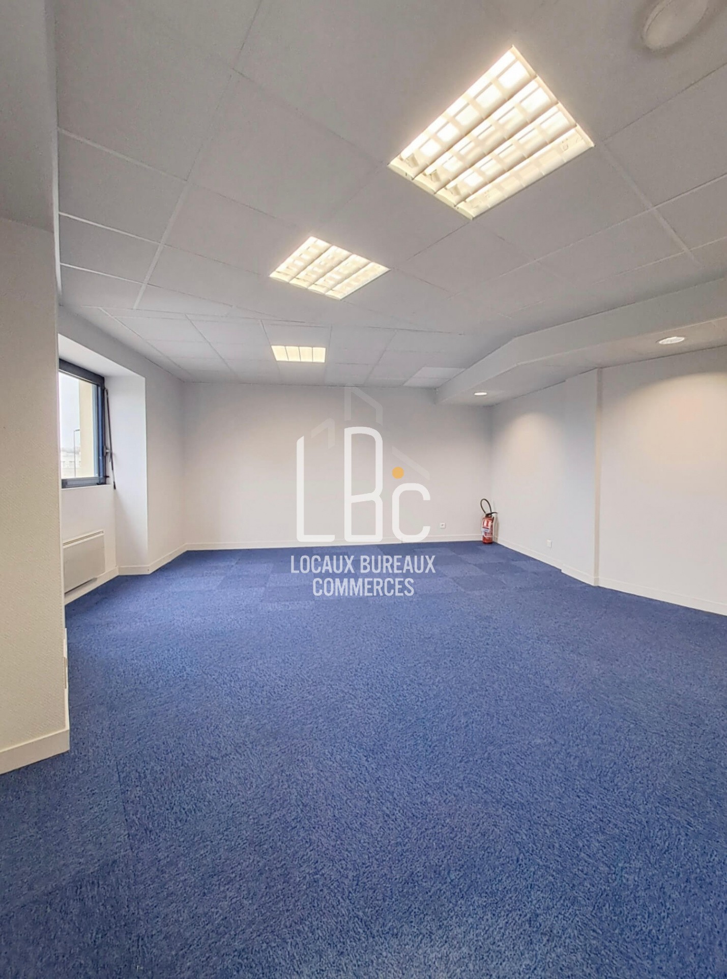 Location Bureau / Commerce à Nantes 3 pièces