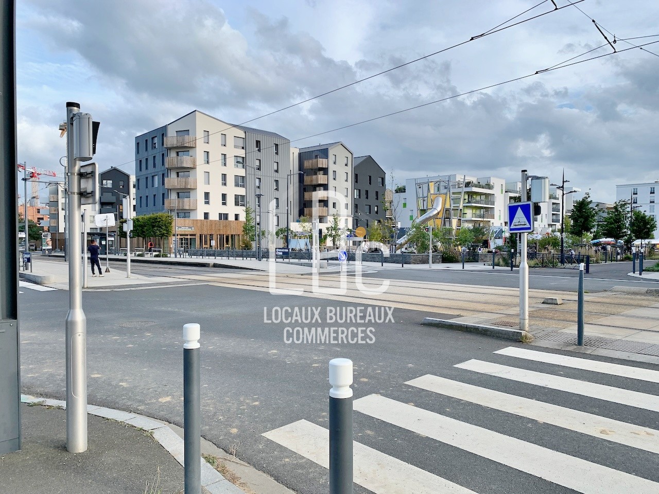 Location Bureau / Commerce à Angers 0 pièce