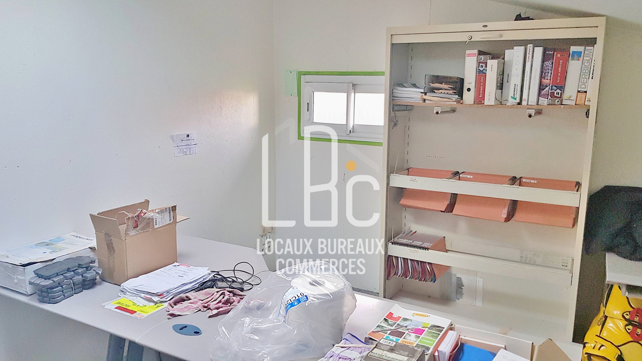 Location Bureau / Commerce à Thouaré-sur-Loire 5 pièces