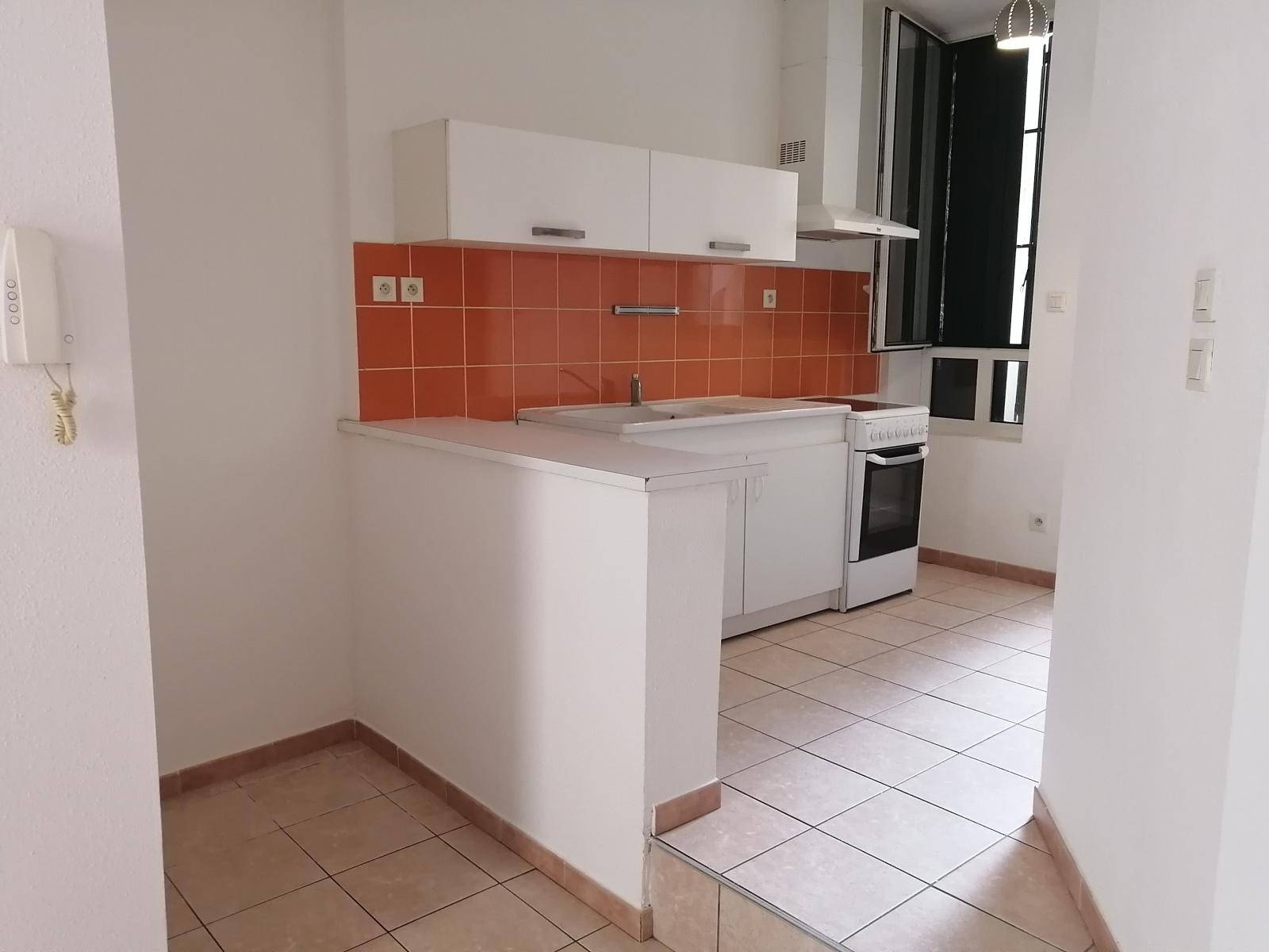 Location Appartement à Villeneuve-lès-Béziers 1 pièce