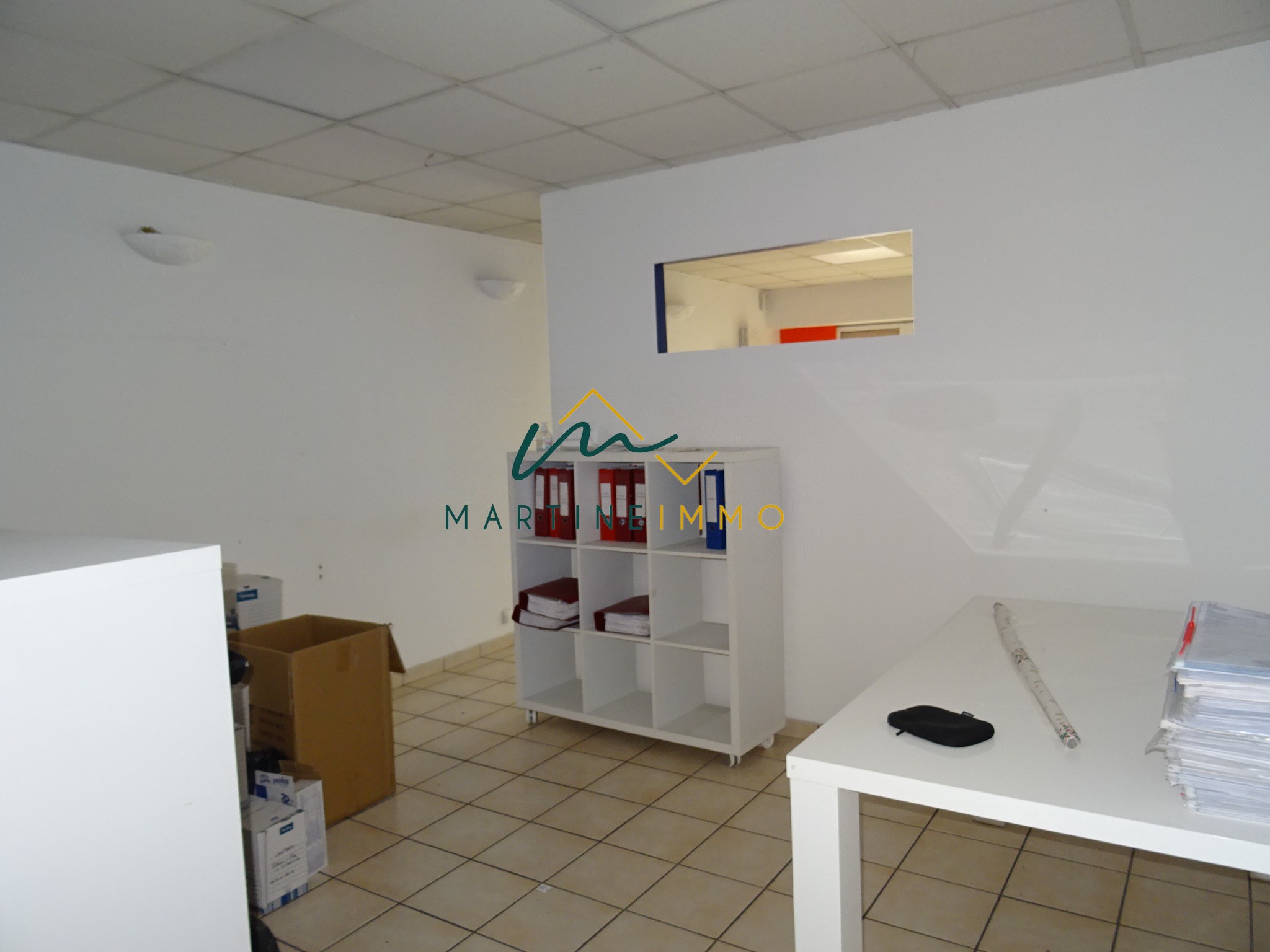 Location Bureau / Commerce à Marmande 0 pièce