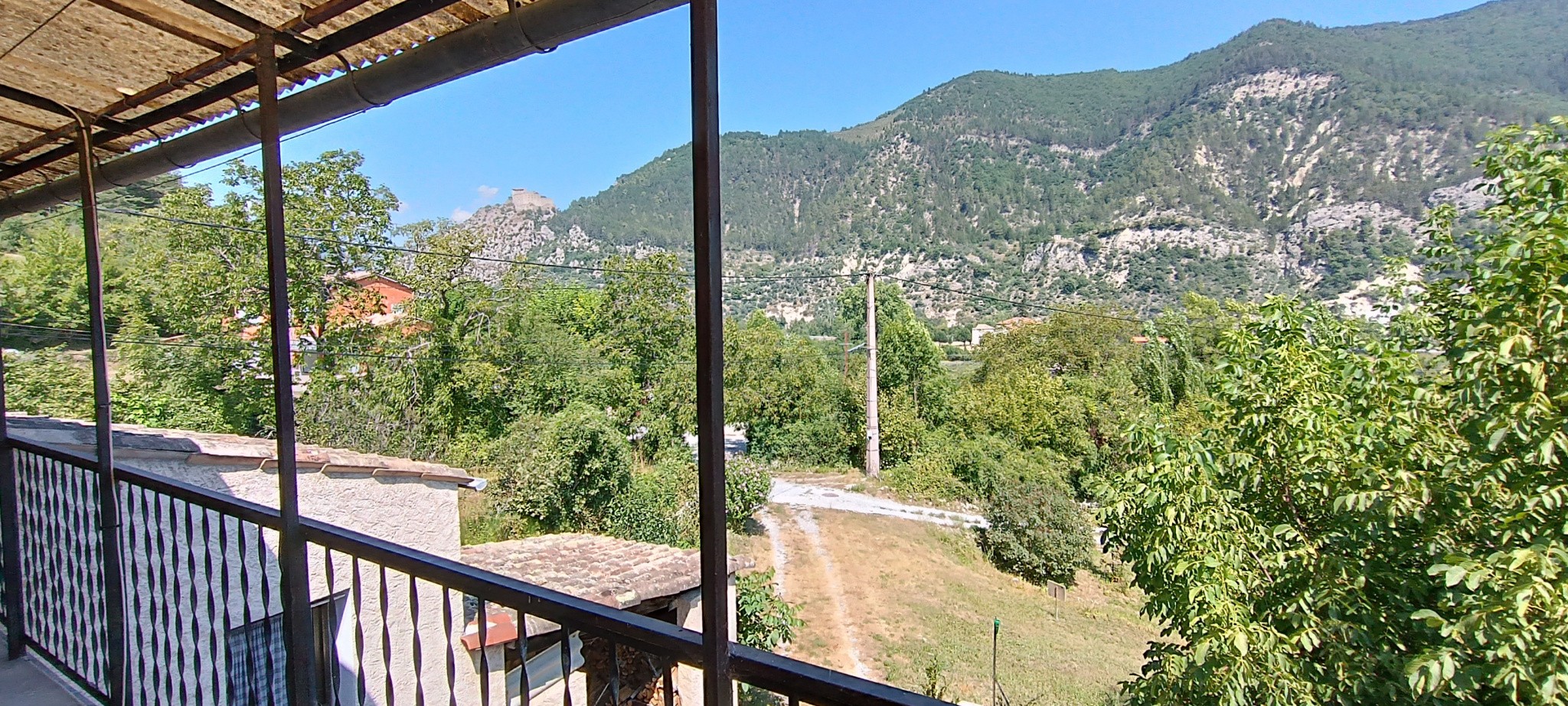 Vente Maison à Entrevaux 6 pièces