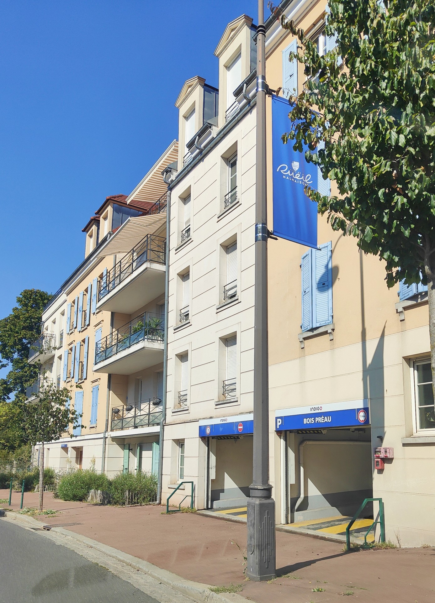 Location Garage / Parking à Rueil-Malmaison 0 pièce