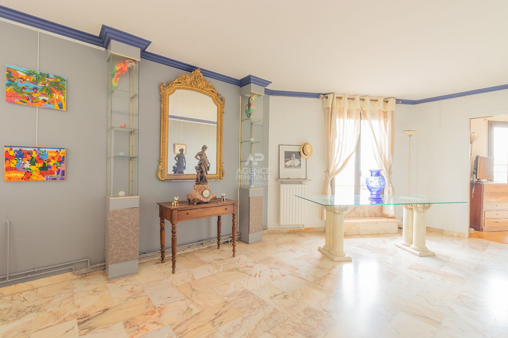 Vente Appartement à Paris Buttes-Chaumont 19e arrondissement 4 pièces