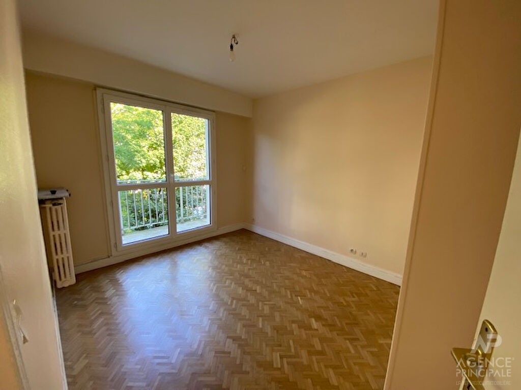 Location Appartement à Rueil-Malmaison 4 pièces