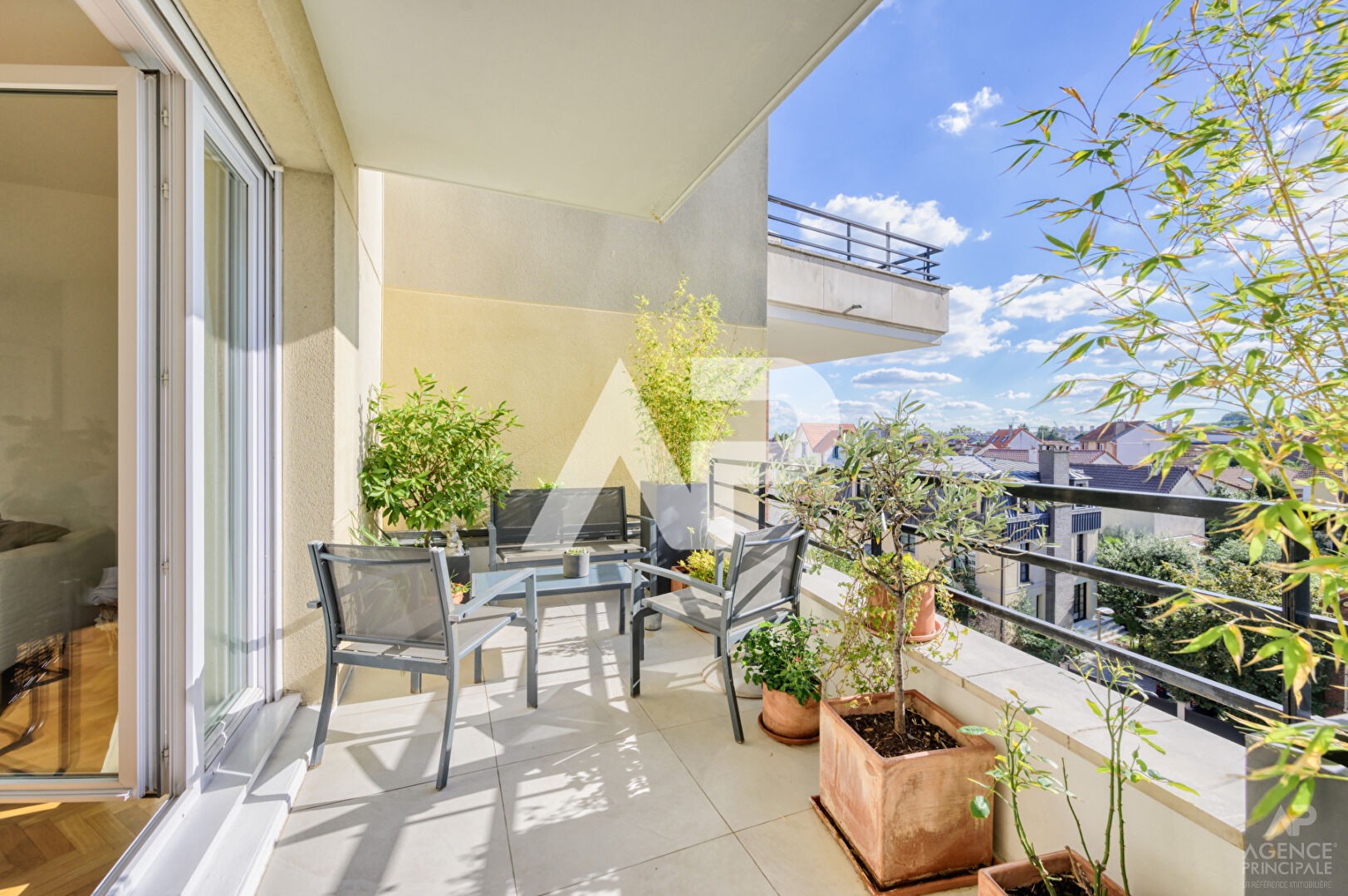 Vente Appartement à Suresnes 5 pièces