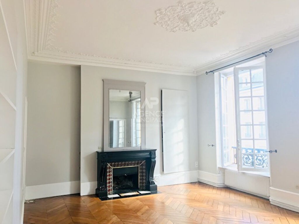 Location Appartement à Versailles 7 pièces