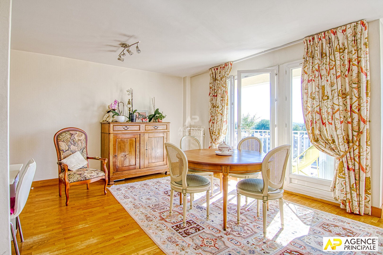 Vente Appartement à Versailles 5 pièces