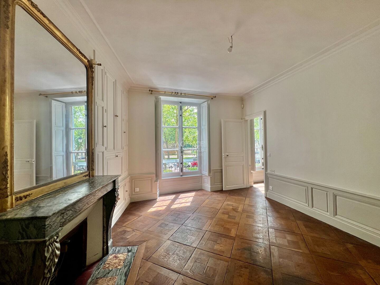 Location Appartement à Versailles 5 pièces