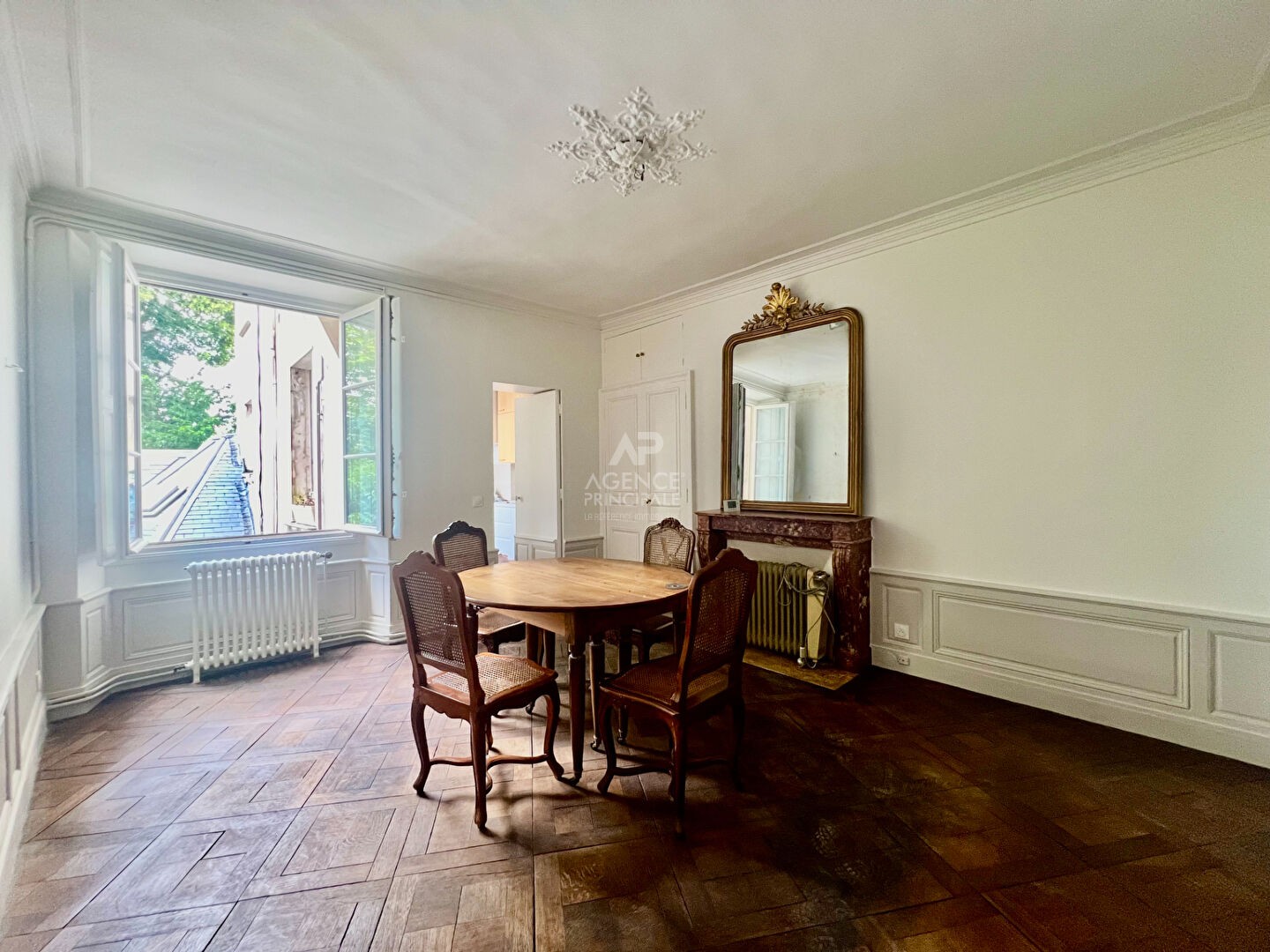 Location Appartement à Versailles 5 pièces