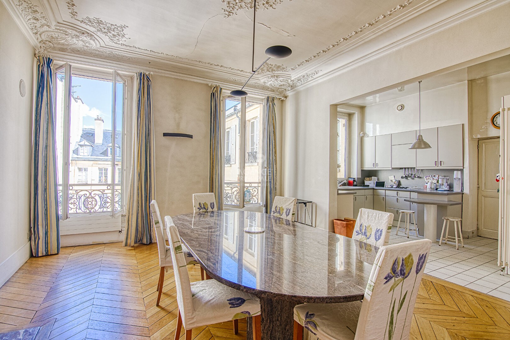 Vente Appartement à Versailles 8 pièces