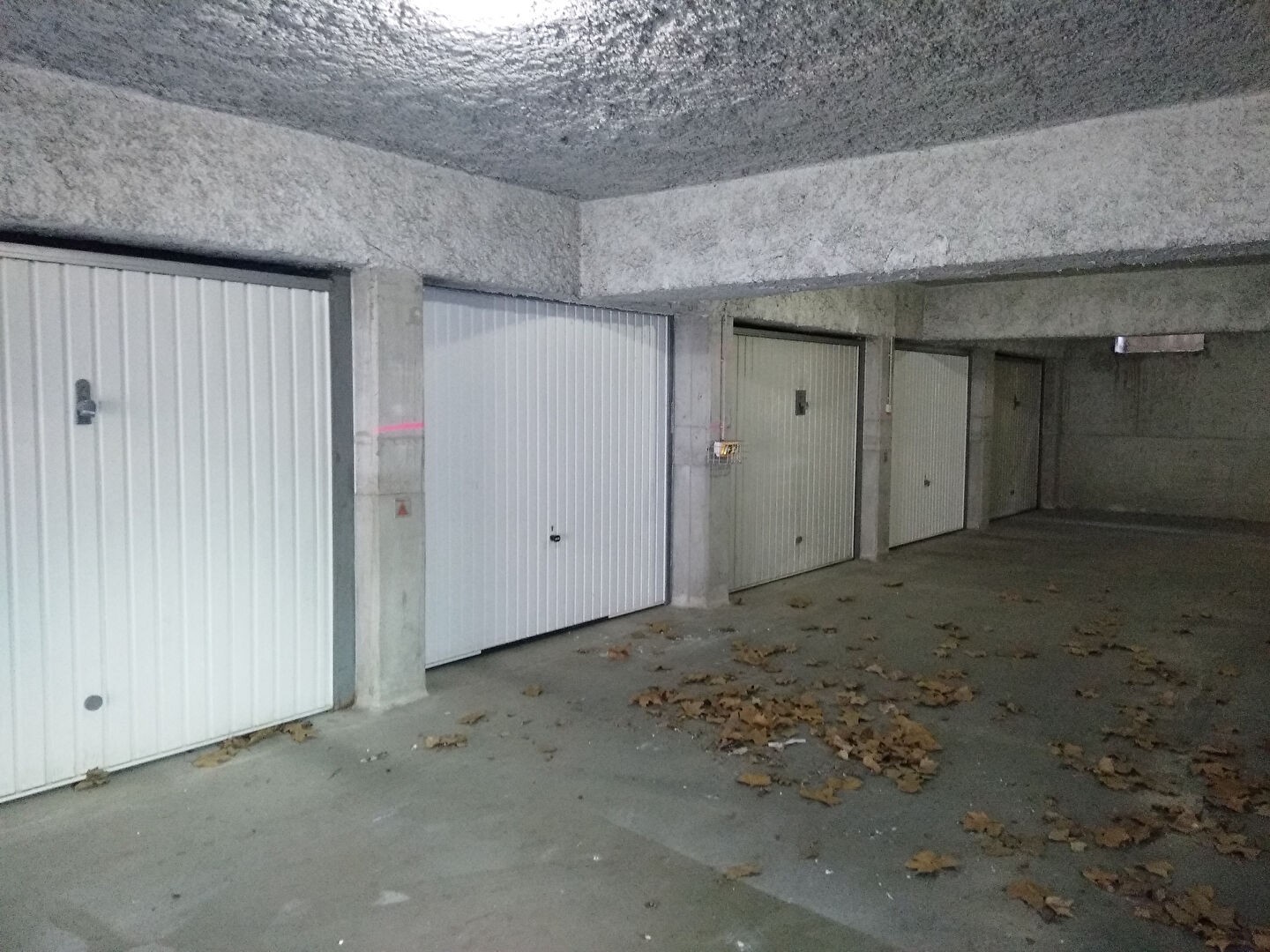 Location Garage / Parking à Bourg-en-Bresse 0 pièce