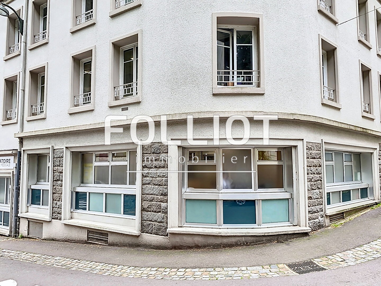 Vente Bureau / Commerce à Coutances 12 pièces