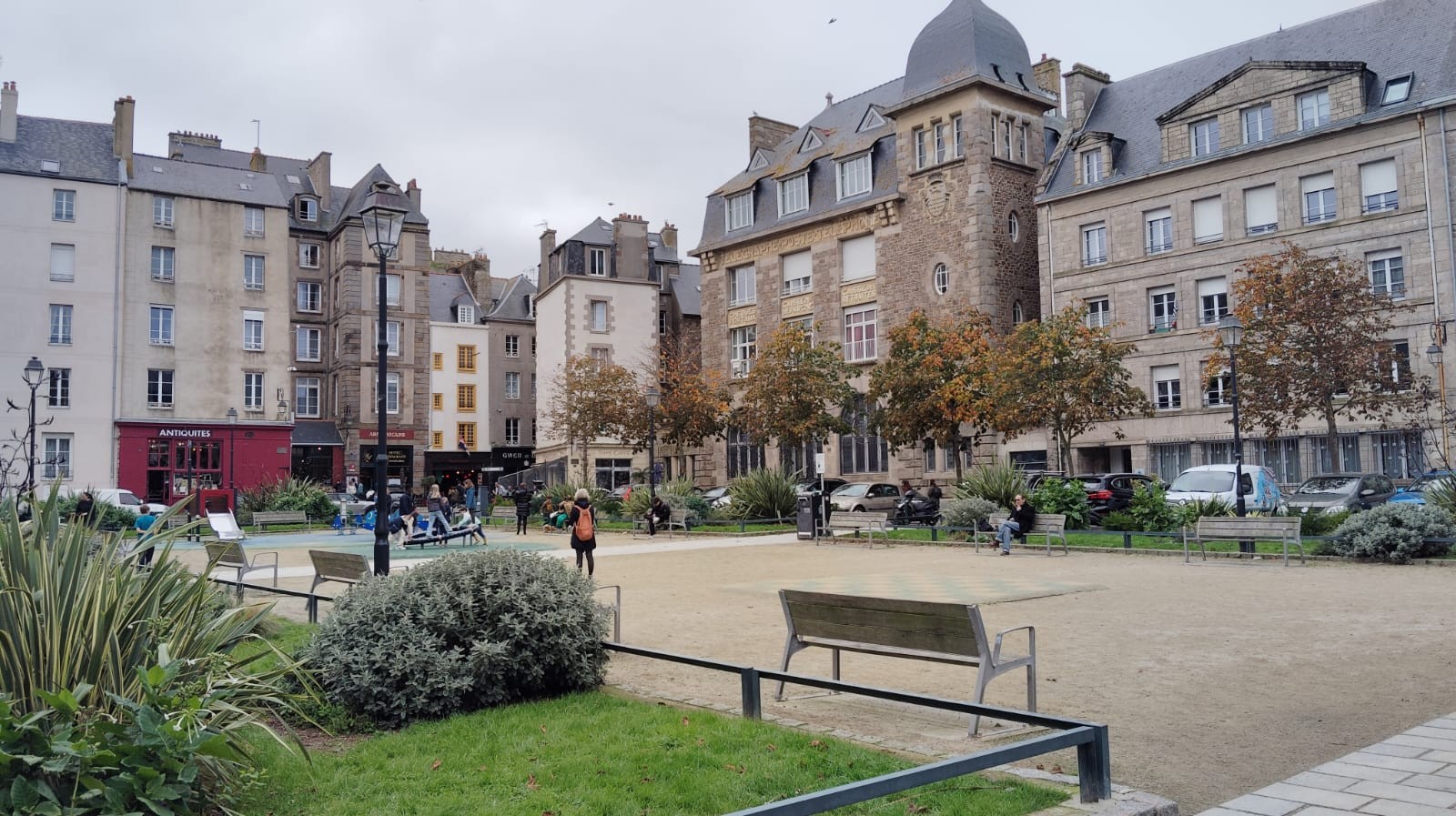 Location Garage / Parking à Saint-Malo 0 pièce