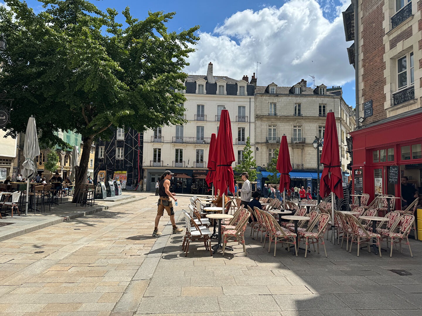 Location Garage / Parking à Rennes 8 pièces